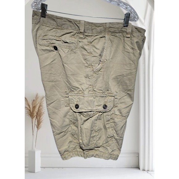 American Eagle Shorts Mens 34* Tan Cargo Longboard Ripstop Khaki Baggy Outdoor - Picture 1 of 2